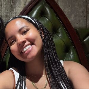 Meet your Posher, Ariel